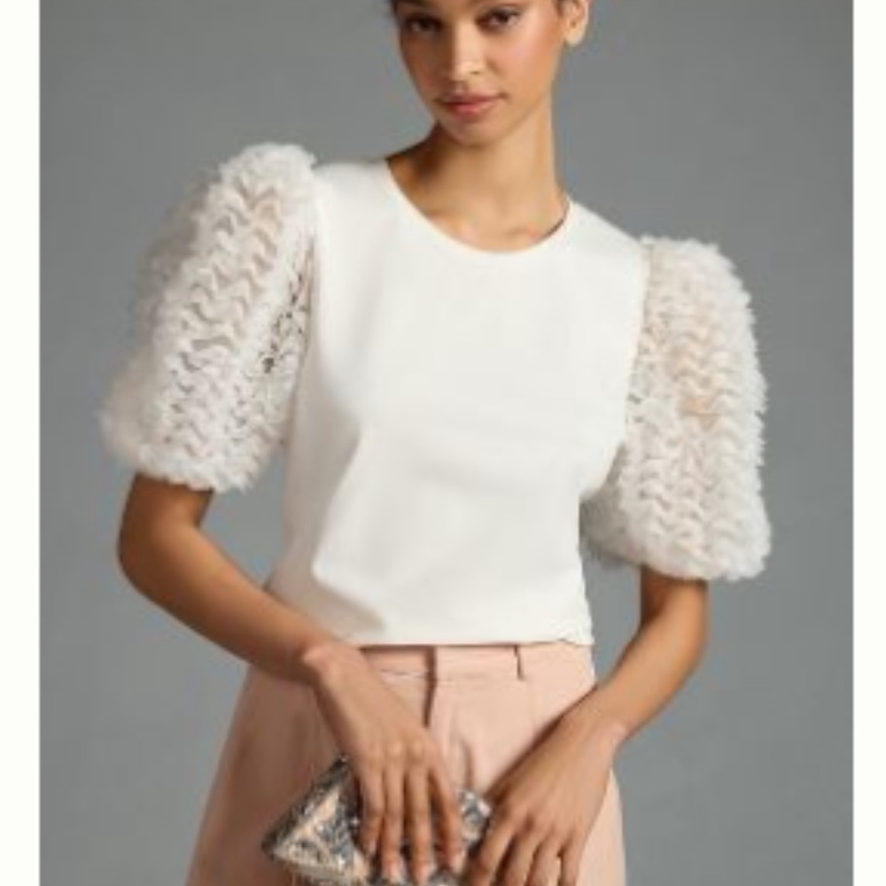 Flat White  floral ruffle sleeve top